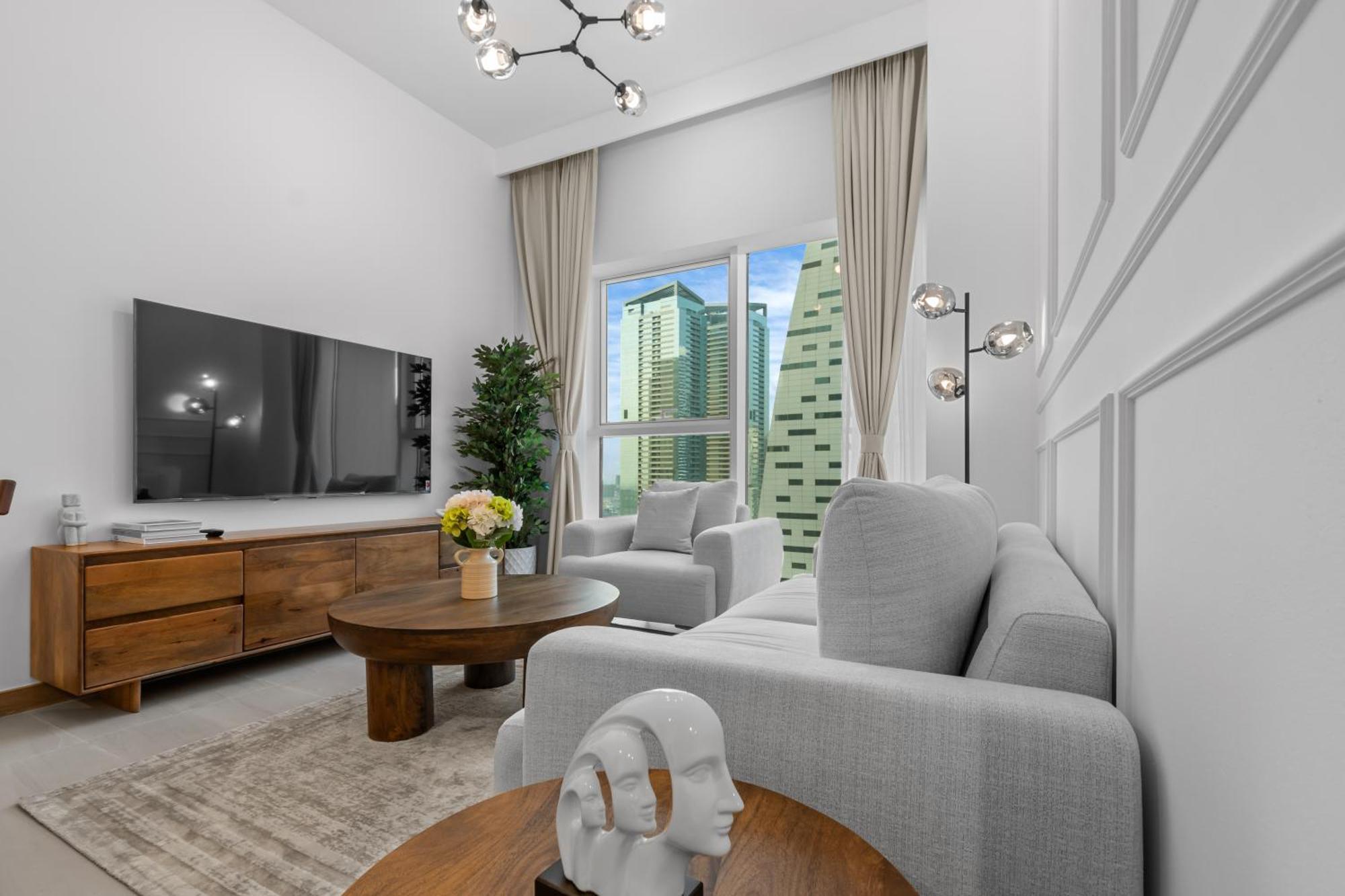 Modern In A Prime Location In Dubai! * Dubai