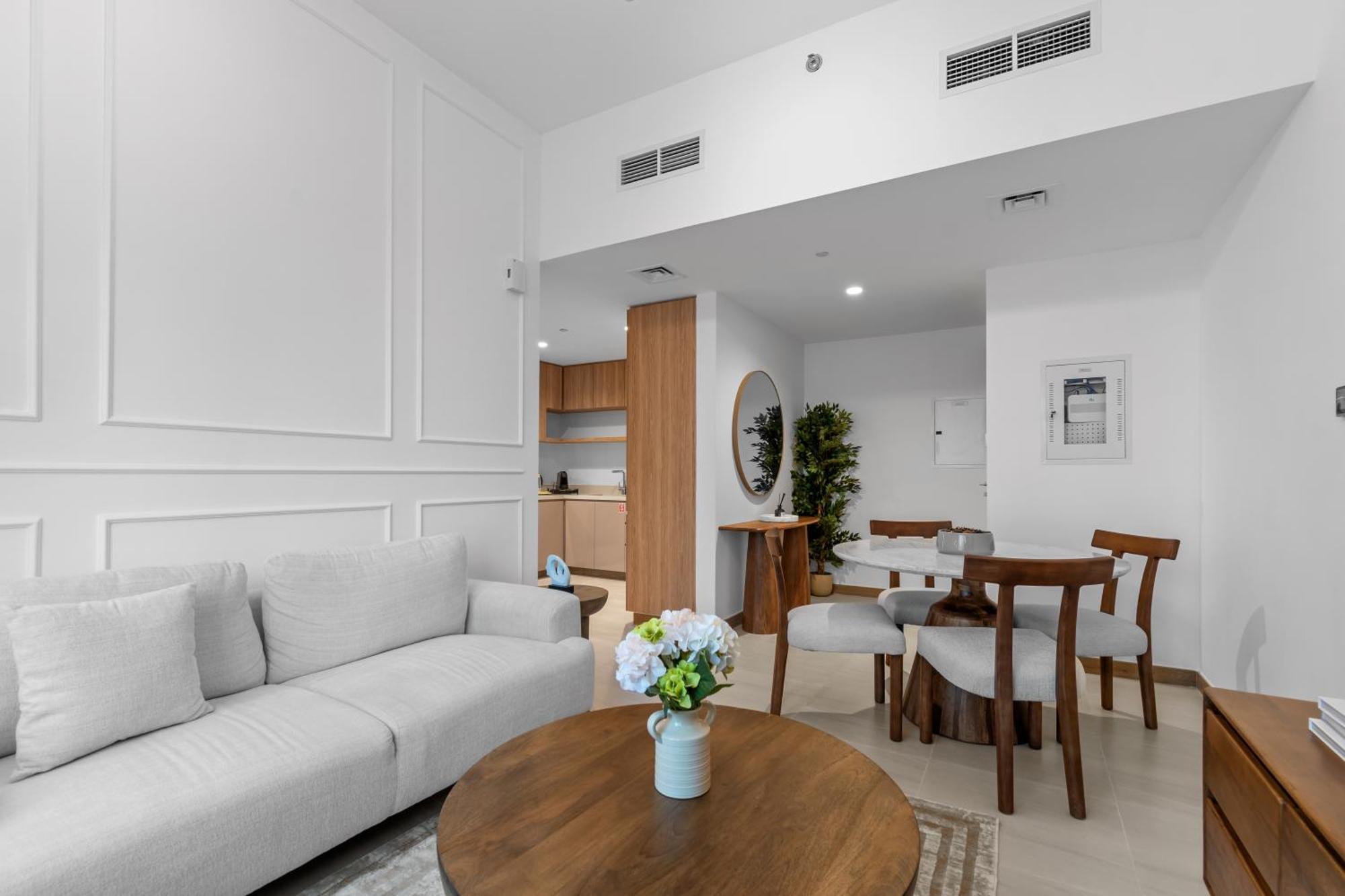 Modern In A Prime Location In Dubai! Apartment