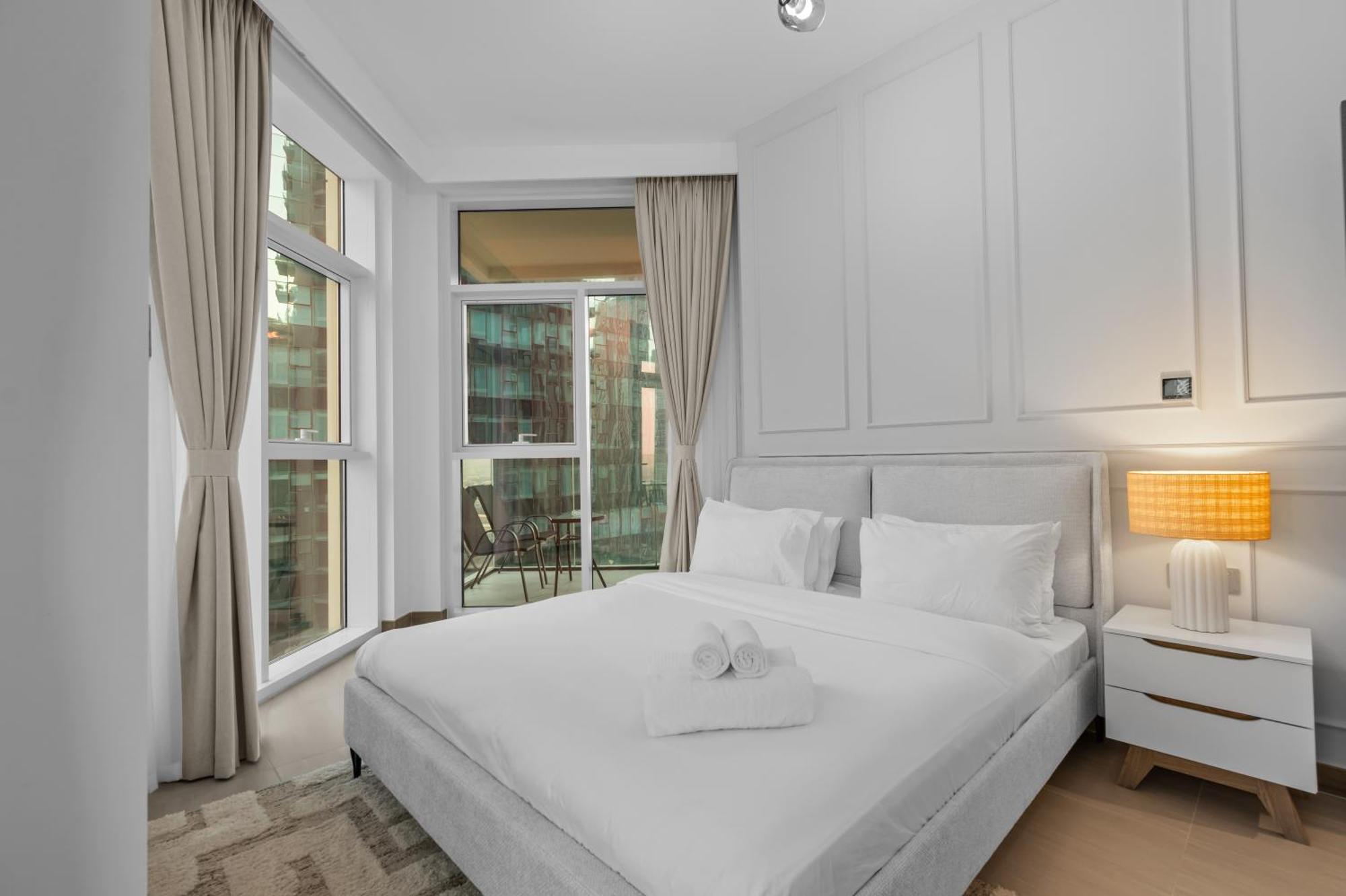 Modern In A Prime Location In Dubai! Apartment *