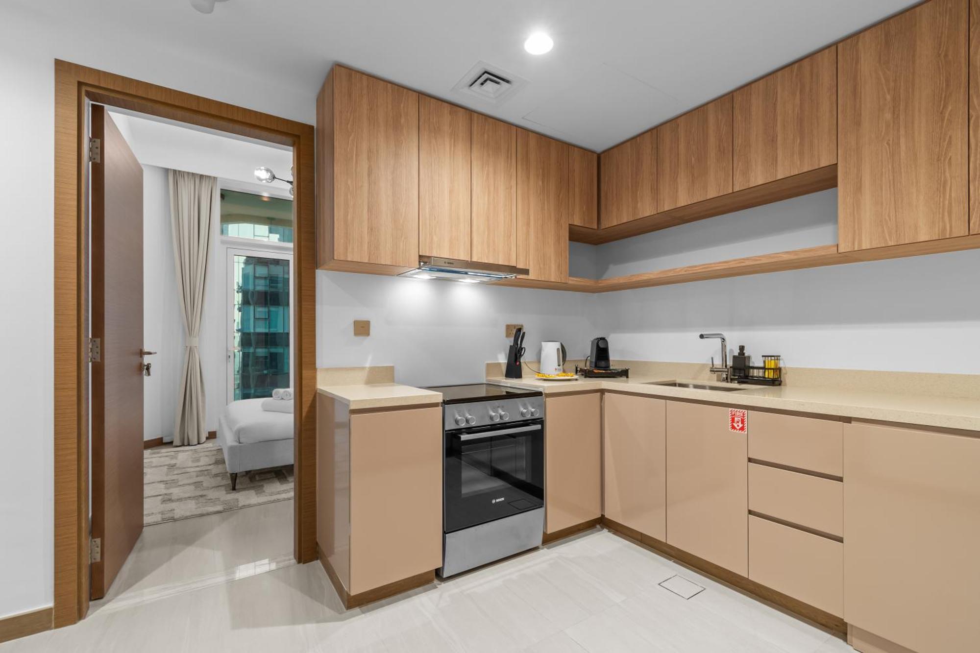 Modern In A Prime Location In Dubai! Apartment *